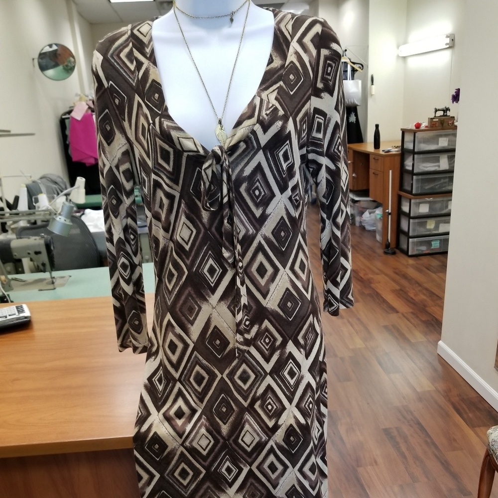 New Beige and brown Diamond Patterned dress